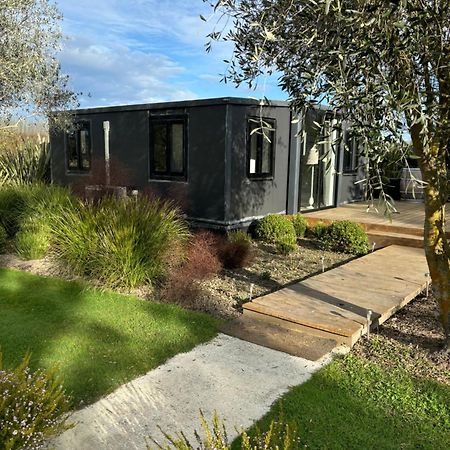 Апартаменты Adorable Little Container House Хейстингс Экстерьер фото