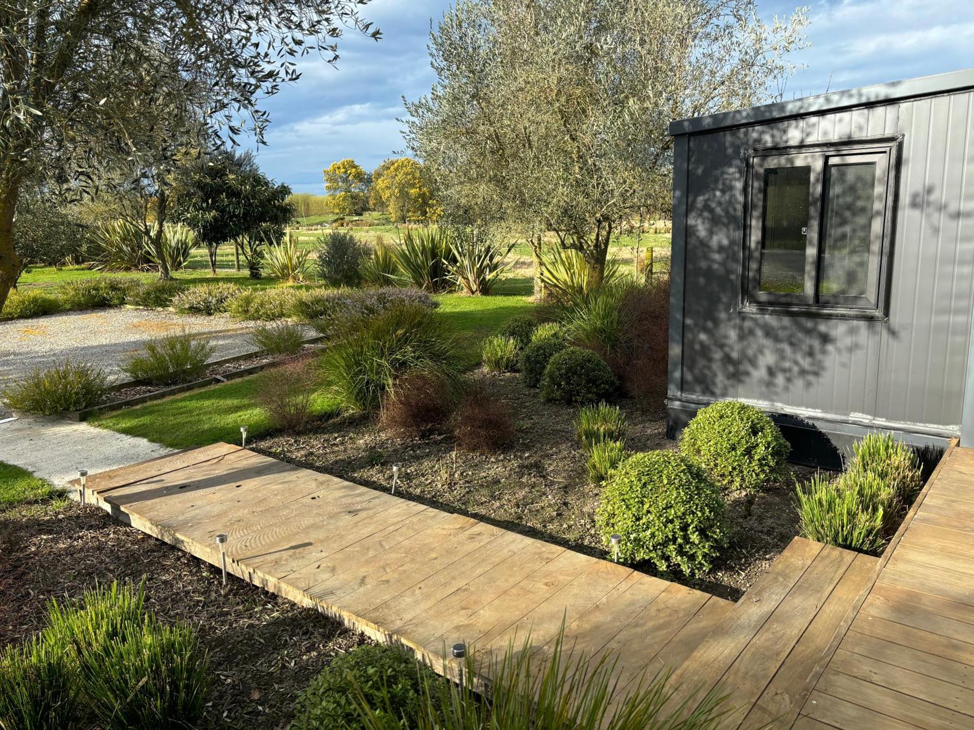 Апартаменты Adorable Little Container House Хейстингс Экстерьер фото